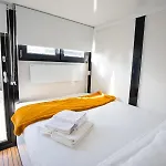 Hotel na wodzie Floating Experience - Casa Flutuante A 25 Min Do Porto Póvoa de Varzim