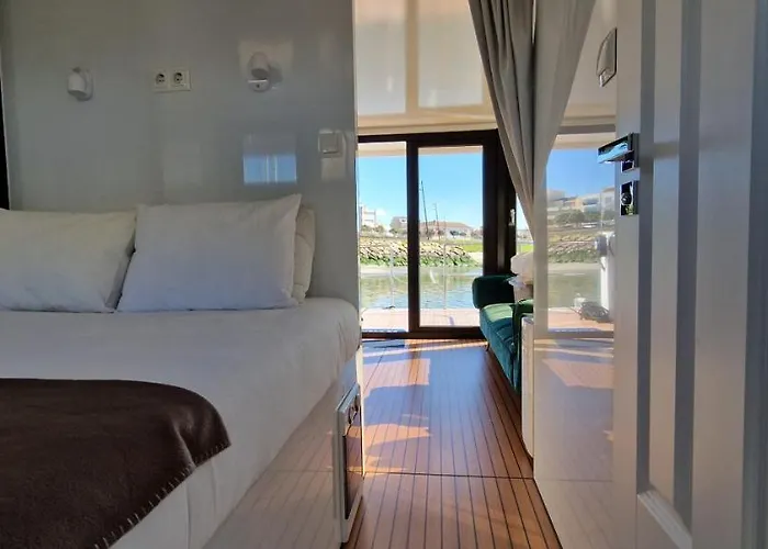 Botel Floating Experience - Casa Flutuante A 25 Min Do Porto *